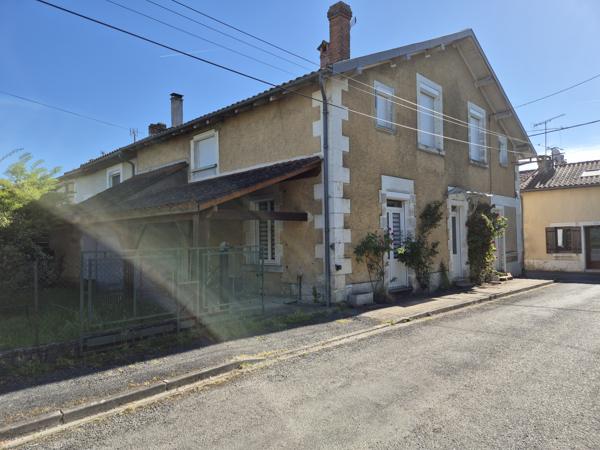Maison de BOURG 8 pièces 179m² jardin 220m²