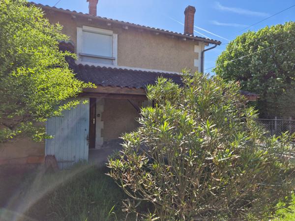 Maison de BOURG 8 pièces 179m² jardin 220m²