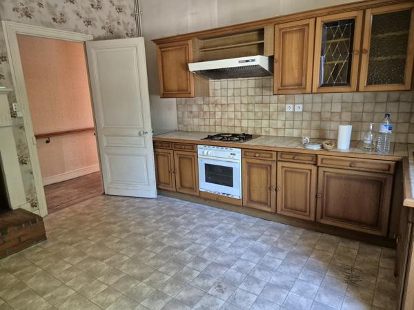 Maison de BOURG 8 pièces 179m² jardin 220m²