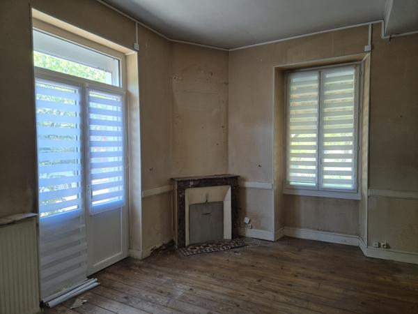Maison de BOURG 8 pièces 179m² jardin 220m²