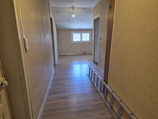 Maison de BOURG 8 pièces 179m² jardin 220m²