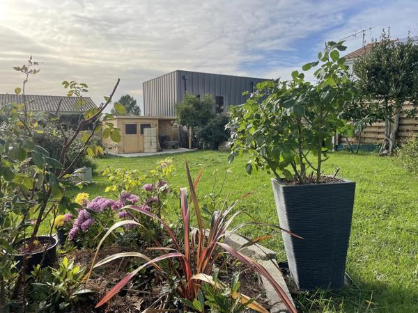 Maison familiale avec potentiel locatif à proximité de Saintes