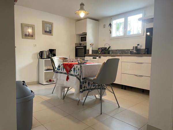 Maison familiale avec potentiel locatif à proximité de Saintes
