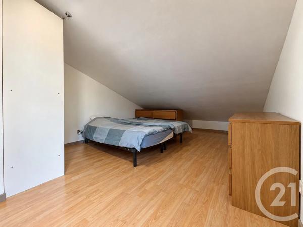 Maison à vendre  10 pièces - 245 m 2   COGOLIN  - 83