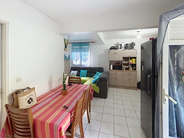 Appartement T3, Ducos