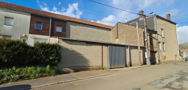 Immeuble dans Ville-sur-Lumes