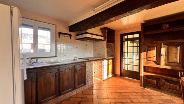 Yerville- Longère de 145 m2 4 chambres avec Vie de plain-pied
