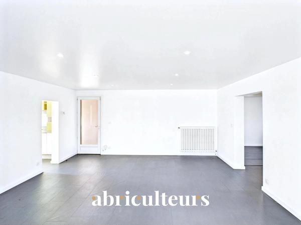 Maison familiale dans un confort moderne avec piscine intérieure en vente à Rillieux-la-Pape (69140)