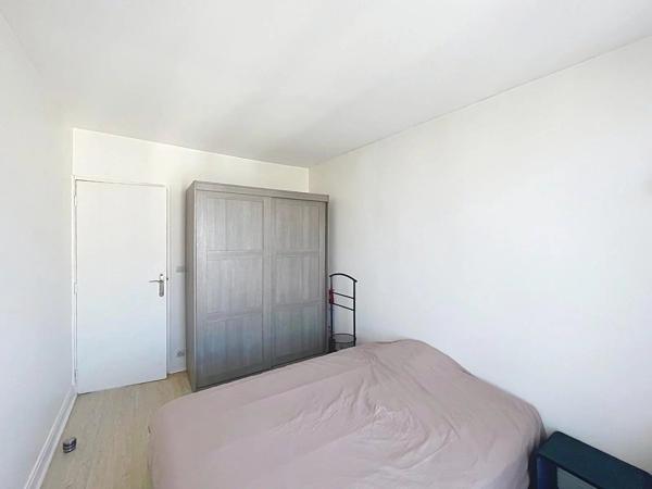 Vente                                                      Appartement
                        
                     3 pièces                      57 m2                     à Choisy-le-Roi