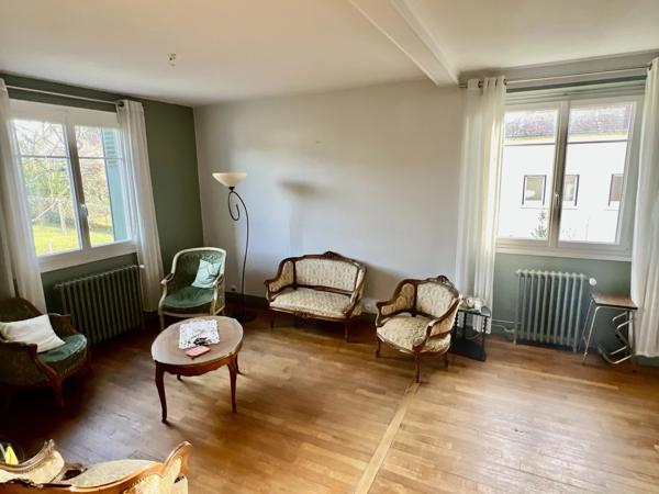 Maison individuelle au centre-ville avec une vue imprenable