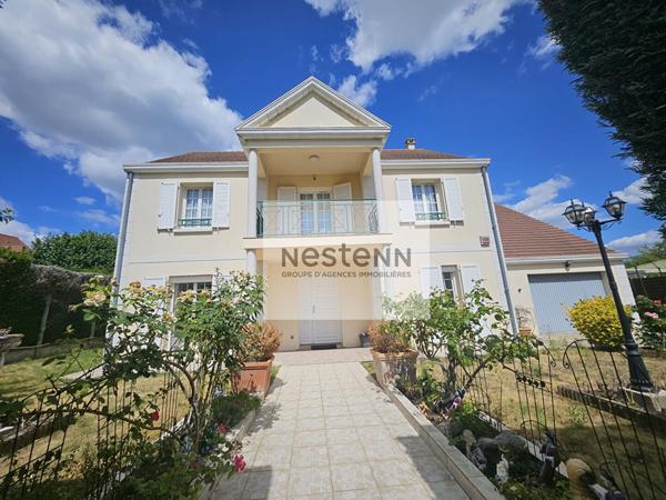 A Vendre - Maison Leuville Sur Orge 153 m² environ - 7 pièces - 5 chambres - Terrain 558 m² - Jardin - Terrasse - Proche N20 _ N104 , Commerces