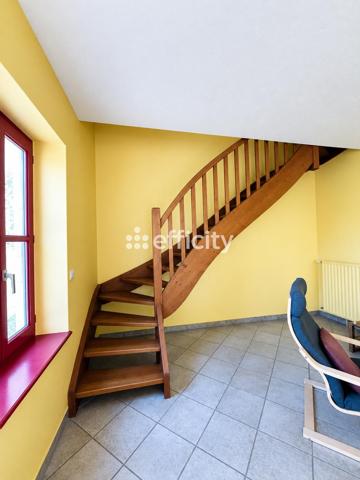 Maison
         6 pièces
        - 150 m² Exclusivité 285 000 € *