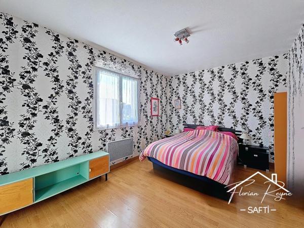 "Blanquefort : maison 137 m², 4 chambres, calme & tramway"