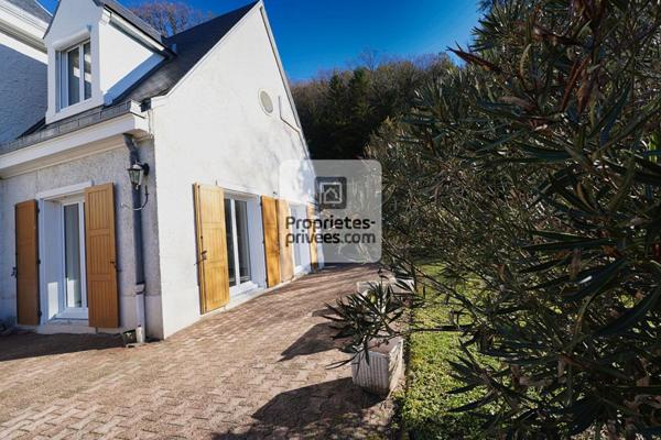 SAINT-MARTIN-D'HERES T3 de 81m2 + Parking