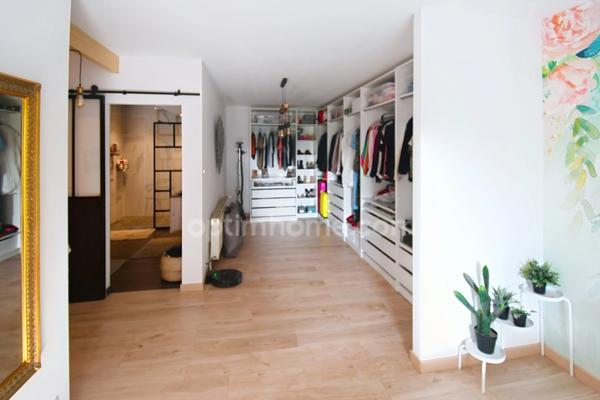 FERMETTE RÉNOVÉE 195 M² + GRENIER AMÉNAGEABLE, 4 CHAMBRES, 2 SALLES DE BAIN, GARAGE, PISCINE – PROCHE LUXEMBOURG