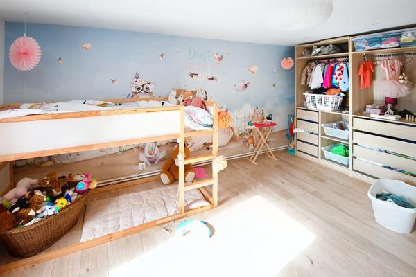 FERMETTE RÉNOVÉE 195 M² + GRENIER AMÉNAGEABLE, 4 CHAMBRES, 2 SALLES DE BAIN, GARAGE, PISCINE – PROCHE LUXEMBOURG