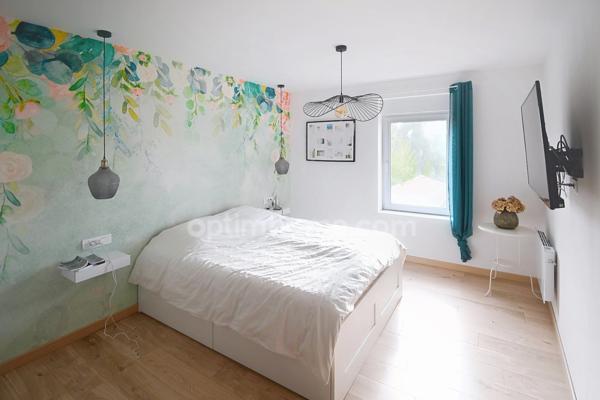 FERMETTE RÉNOVÉE 195 M² + GRENIER AMÉNAGEABLE, 4 CHAMBRES, 2 SALLES DE BAIN, GARAGE, PISCINE – PROCHE LUXEMBOURG