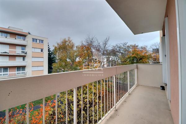 Appartement Taverny 4 pièce(s) 84.61 m2 + cave + Place de parking