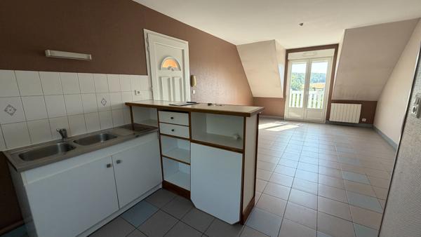 Appartement séjour + deux chambres