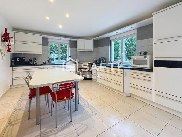 À Argancy maison de 253 m² + 125 m² sur un terrain de 4770 m2