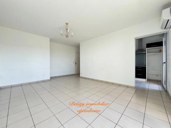 Appartement avec balcon et vue dégagée