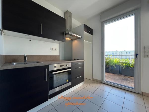Appartement avec balcon et vue dégagée