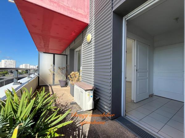 Appartement avec balcon et vue dégagée