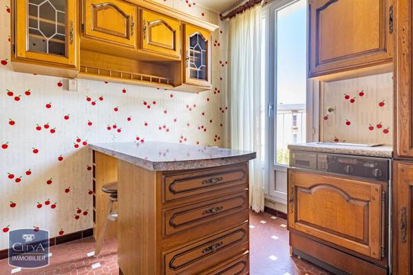 Appartement à vendre 4 pièces 77m² Guéret (23000)