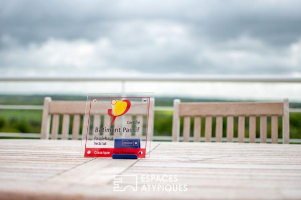 Maison contemporaine passive avec vue sur la vallée