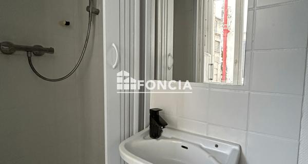 Location Appartement 2 pièces 22.67 m² - Montrouge 92120