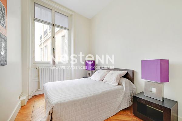 EXCLUSIVITÉ - Parc Monceau - Appartement 4 pièces de 133.18 m2 - Ascenseur - Cave - Gardien - Immeuble de Grand Standing