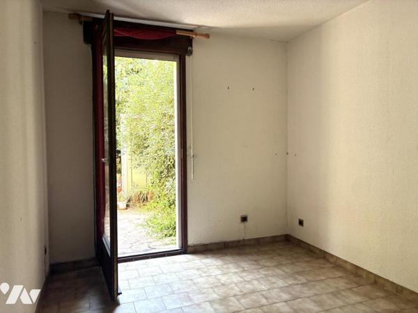 APPARTEMENT T3 AVEC TERRASSE ET JARDINET