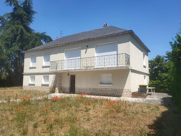 Maison familiale 150m2 - Lumineuse avec double garage, Saint-Martin-Le-Beau proche gare TGV commerce transport en commun école