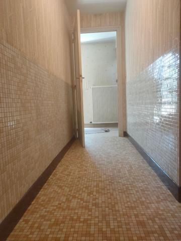 Maison familiale 150m2 - Lumineuse avec double garage, Saint-Martin-Le-Beau proche gare TGV commerce transport en commun école