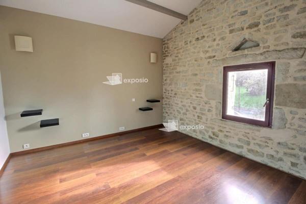 Charmante maison en pierre rénovée