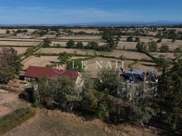 Élégante demeure du XIXe siècle sur 2 ha dans le bocage Bourbonnais