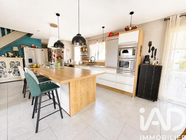 Maison à vendre 8 pièces 164,66 m² Claira