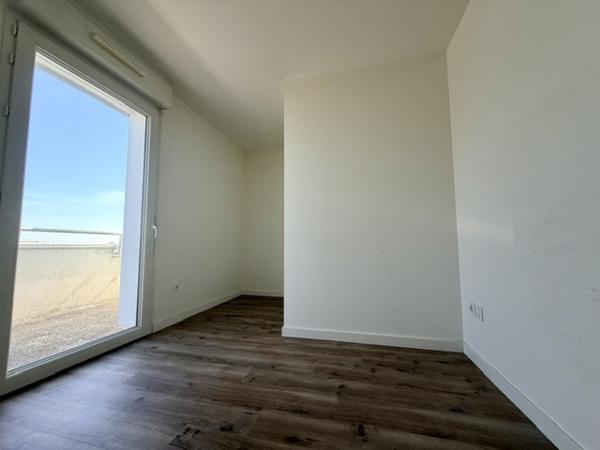 APPARTEMENT TYPE 3 – DERNIER ETAGE – TERRASSE ET GARAGE