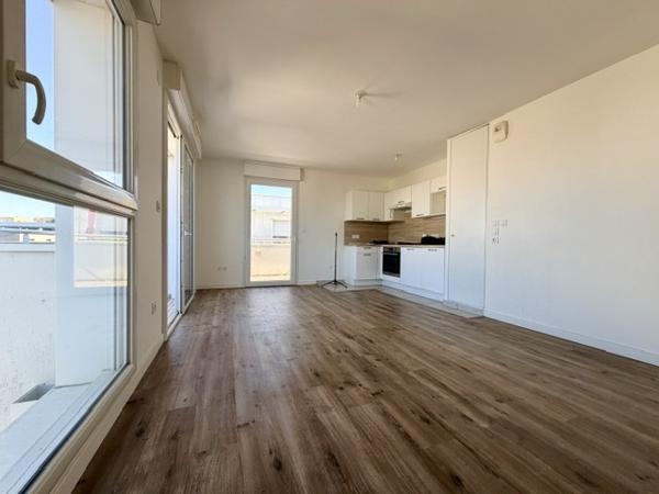 APPARTEMENT TYPE 3 – DERNIER ETAGE – TERRASSE ET GARAGE