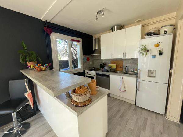 Maison d'environ 80 m² à moins de 500 m du centre bourg