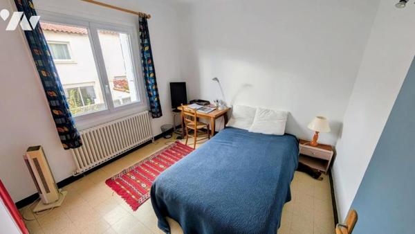 VILLA DE TYPE 6 EN R+1 AVEC STUDIO INDEPENDANT AU RDC