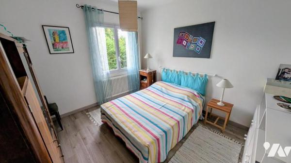 VILLA DE TYPE 6 EN R+1 AVEC STUDIO INDEPENDANT AU RDC