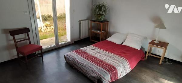 VILLA DE TYPE 6 EN R+1 AVEC STUDIO INDEPENDANT AU RDC