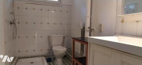 VILLA DE TYPE 6 EN R+1 AVEC STUDIO INDEPENDANT AU RDC