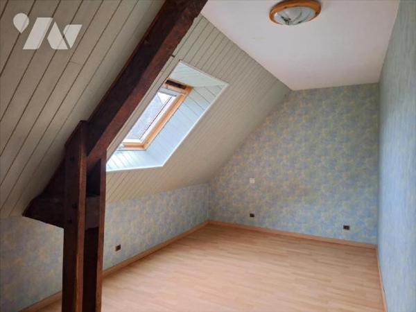 A Vendre, à LA CROIXILLE (53380), en Mayenne. Une maison d'habitation, comprenant : 
- au rez ...