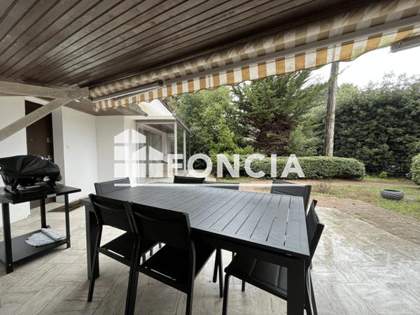 Location Maison 5 pièces 147.96 m² - 6 PLACE DE REIMS La Baule-escoublac 44500