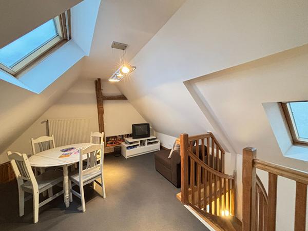 Maison restaurée. Confort, modernité et authenticité au coeur de Lasse Noyant-Villages