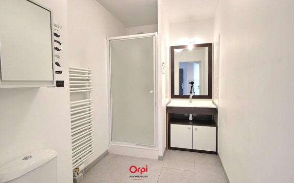 Appartement à vendre    2 pièces • 46,55 m2 Marseille 10
