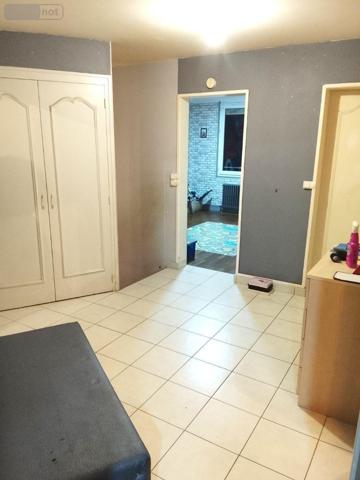 Maison à vendre à La Flèche dans la Sarthe (72200), ref : 132