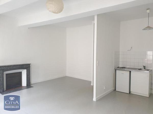 Appartement à louer 1 pièce 38.4m²